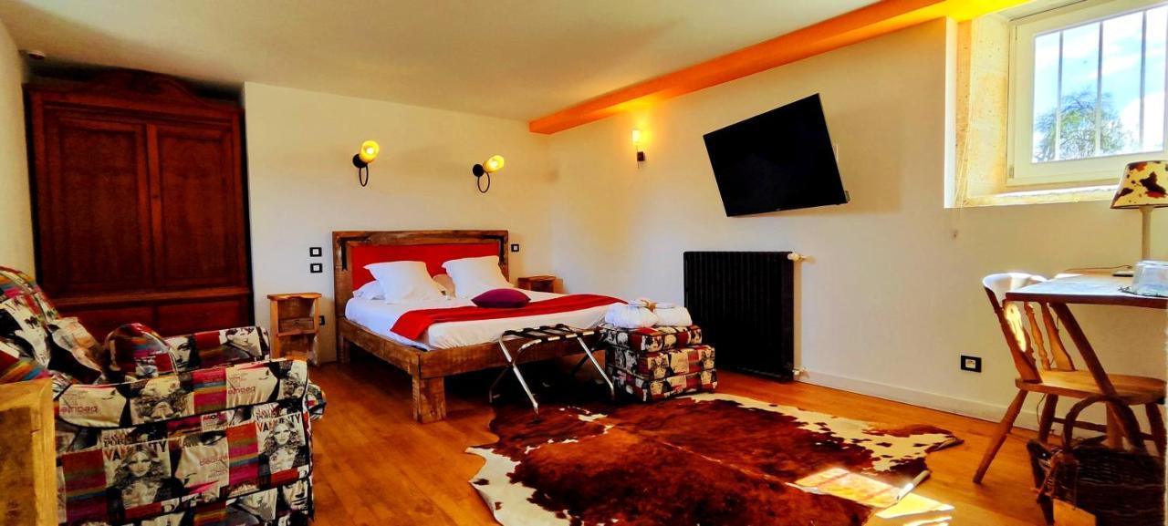 Logis Hotels Domaine Du Chatelard Dirac Εξωτερικό φωτογραφία