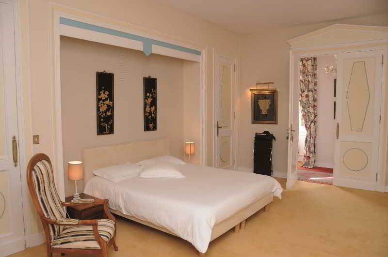 Logis Hotels Domaine Du Chatelard Dirac Εξωτερικό φωτογραφία