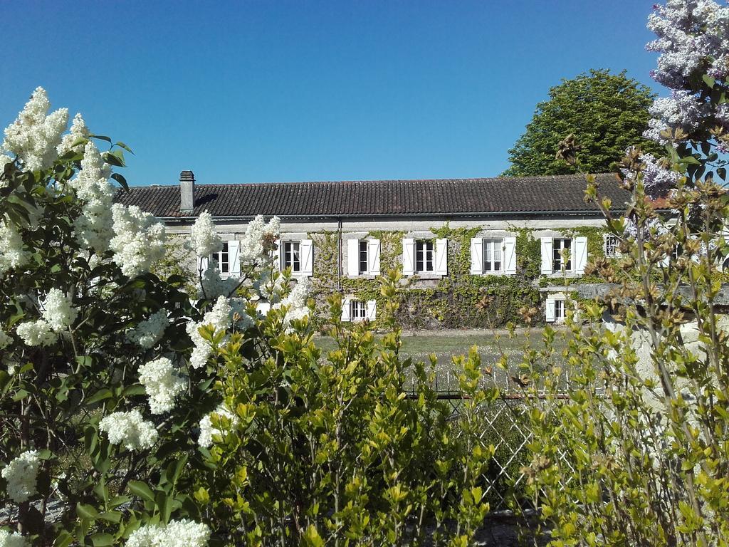 Logis Hotels Domaine Du Chatelard Dirac Εξωτερικό φωτογραφία