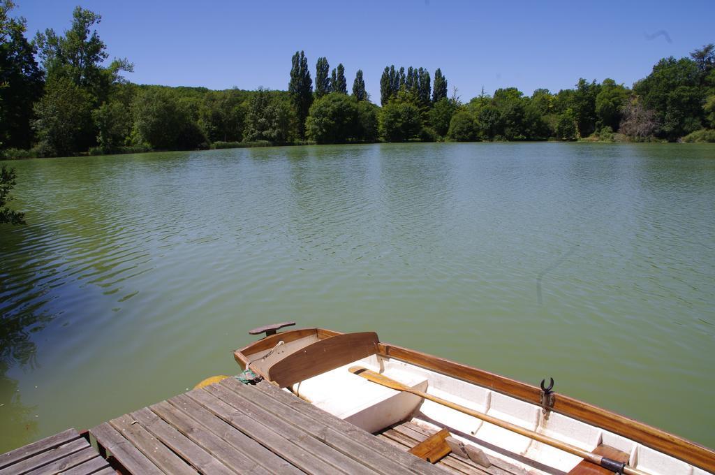 Logis Hotels Domaine Du Chatelard Dirac Εξωτερικό φωτογραφία