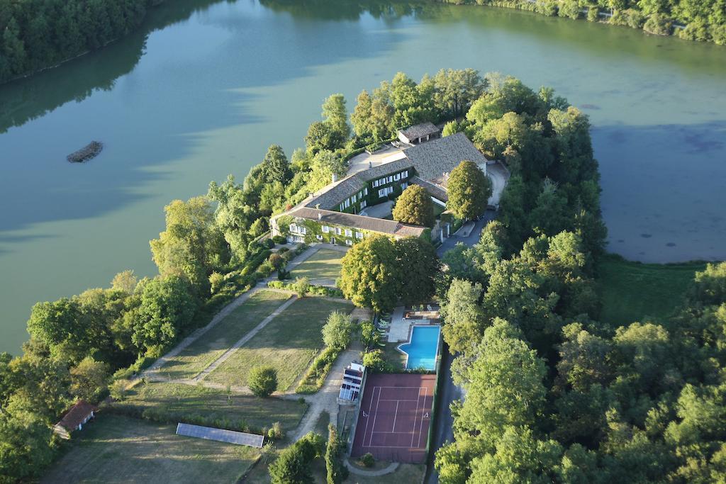 Logis Hotels Domaine Du Chatelard Dirac Εξωτερικό φωτογραφία